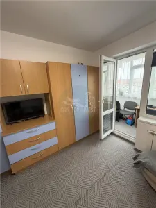 Apartament 3 camere cu balcon zona Terezian - foto 6