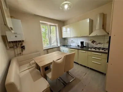 Apartament cu 4 camere 2 bai si balcon etajul 1 pe Rahovei - foto 2