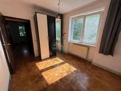 Apartament cu 4 camere 2 bai si balcon etajul 1 pe Rahovei - foto 8