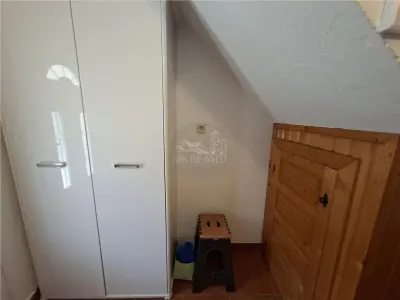 Apartament 3 camere la casa curte pivnita parcare zona Centrala - foto 20