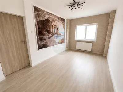 Apartament RENOVAT INTEGRAL 3 camere 2 bai balcon - Bdul Mihai Viteazu - foto 4