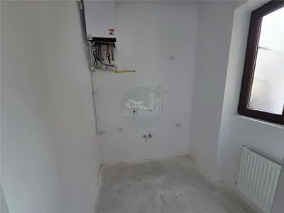 Apartament cu o camera decomandat pivnita zona Centrala - foto 2