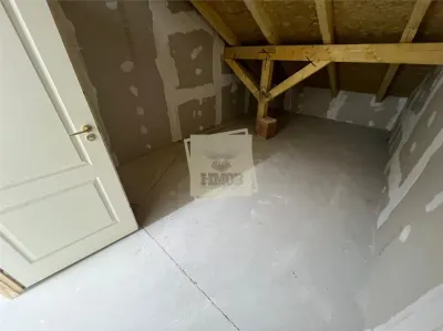 Apartament cu 2 camere balcon boxa de depozitare - foto 9