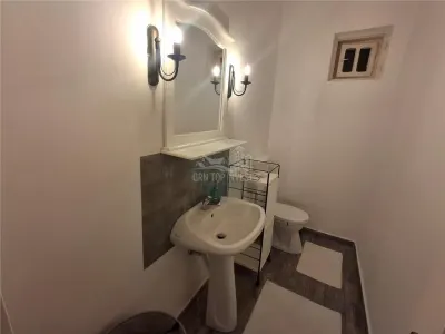 Apartament 4 camere decomandat 2 bai garaj boxa zona Piata Rahovei - foto 7