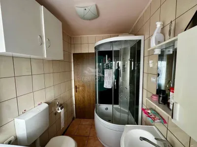 Apartament modern 3 camere la mansarda zona Semaforului - foto 7