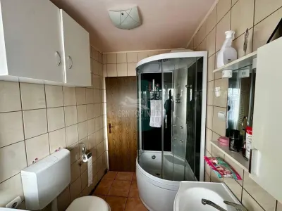 Apartament modern 3 camere la mansarda zona Semaforului - foto 8