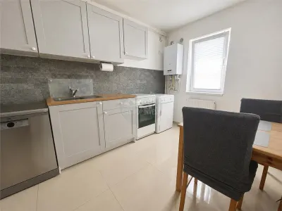 Apartament 3 camere terasa balcon si parcare zona Selimbar - foto 11