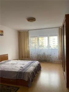 Apartament 2 camere si balcon zona Strand - foto 13