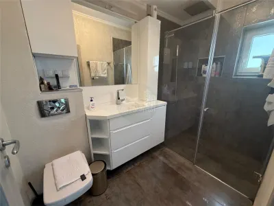 Apartament de LUX cu 4 camere 2 bai si 2 parcari in Cartier Deventer - foto 7