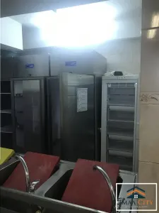 Spatiu comercial,250 mp, utilat si mobilat - foto 4