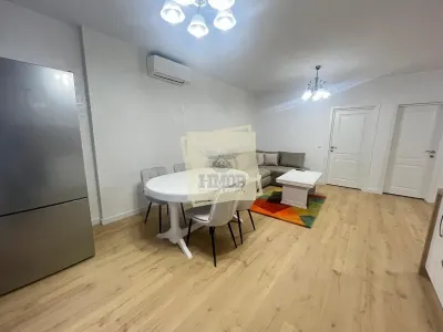 Apartament modern cu 3 camere si 2 bai in zona Centrala - foto 3