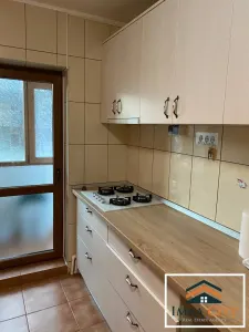 Apartament 3 camere, Billa, bloc tip Vila - foto 7