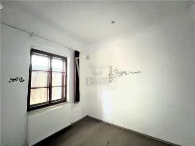 Spatiu de birouri cu 5 camere in zona centrala din Sibiu - foto 9