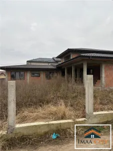 De Vanzare: Casa la Roșu, 300 mp Utili, 700 mp Teren, Valea Lupului, Iasi - foto 3