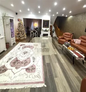 Casa 8 camere 6 bai 450 mp teren in zona Terezian - Sibiu