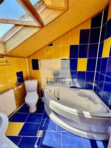 Casa cu 5 camere 2 bai 184 mp utili zona Calea Dumbravii - foto 12