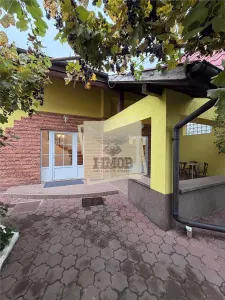 Casa cu 5 camere 2 bai 184 mp utili zona Calea Dumbravii - foto 16