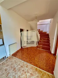 Casa cu 5 camere 2 bai 184 mp utili zona Calea Dumbravii - foto 4