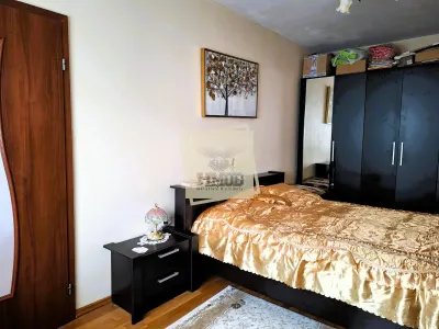 Casa 3 camere 2 bai teren de 400 mp | Garaj in zona Gusterita - foto 4