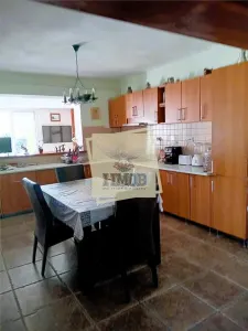 Casa 3 camere 2 bai teren de 400 mp | Garaj in zona Gusterita - foto 9