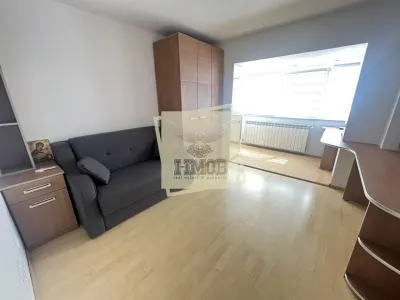 Apartament 3 camere 2 balcoane etaj 1 - zona Centrala - foto 12