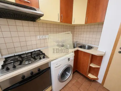 Apartament 3 camere 2 balcoane etaj 1 - zona Centrala - foto 16