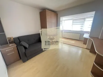 Apartament 3 camere 2 balcoane etaj 1 - zona Centrala - foto 9