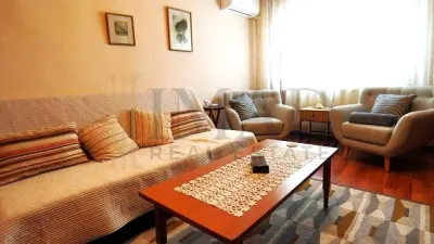 Apartament 3 camere decomandat – Etaj 2/4 – Zonă excelentă, aproape de Liceul Pedagogic. - Targoviste