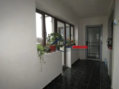 1,4 km de Oras! Vanzare Vila P+E+M in Targoviste - Exterior nord - foto 7