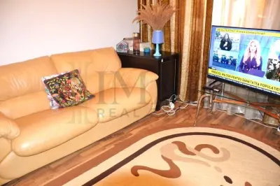 3 Camere, decomandat, parter+curte privata! Vanzare apartament in Targoviste - Micro 4. - foto 3