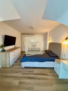 Apartament  4 camere 2 bai si loc parcare zona Kogalniceanu - foto 3