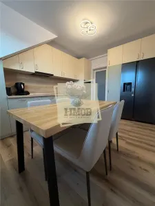 Apartament  4 camere 2 bai si loc parcare zona Kogalniceanu - foto 10