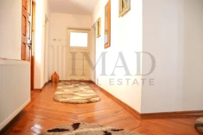 Casa 7 camere + 1000 mp  teren, ideala pensiune - Runcu zona Leaota. - foto 12