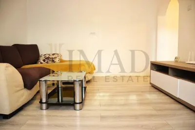 Inchiriere apartament 2 camere Micro 4 parter - zona foarte buna. - foto 2
