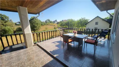 Casă de Vânzare în Poieni-Solca, Bucovina | Casă de Poveste | 3 Dormitoare | Șemineu | Sobă de Teracotă | Garaj | Teren 3.195 mp | Comision 0 - foto 14