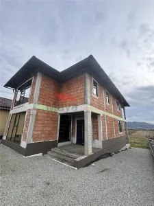 Casa P+E, Cristestii Ciceului - foto 1