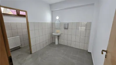 Spațiu Comercial Premium de Vânzare în Suceava | 757,6 mp | Arteră Principală | Open Space | 8 Parcări | Comision 0%   - foto 4