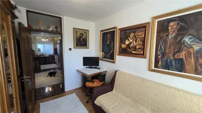 Apartament 4 camere – bloc Belvedere! Suceava! De Vanzare! 0727817187 - foto 9