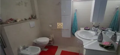 Casă de Lux de Vânzare în Suceava | 1.800 mp Teren | 4 Dormitoare | 4 Băi | Garaj | Fitness | Panouri Solare | Comision 0% - foto 6