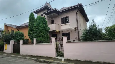 Vila Julie Ultracentral Suceava De Vanzare 0727817187 - Suceava