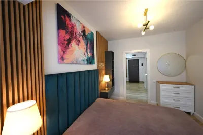 Apartament Modern 2 camere cu loc Parcare Suceava De Inchiriat - foto 8