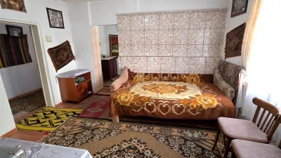 Casă tradițională în Bucovina, cu teren de 1.000 mp | Fântâna Mare – zona Fălticeni | 4 camere | Mobilată și utilată | 69.500 € | Comision 0% - foto 3