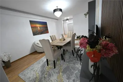 Apartament 3 camere de închiriat în Suceava  Ultracentral | Bloc Nou | Parcare Subterană | Încălzire în Pardoseală | Aer Condiționat - foto 2