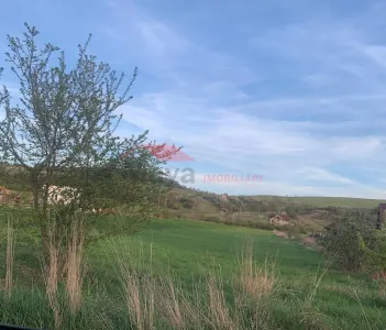 Teren intravilan, Zavoaie, parcelabil - Bistrita