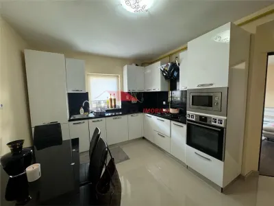 Apartament 2 camere, et 1,V.P.Predescu - Bistrita