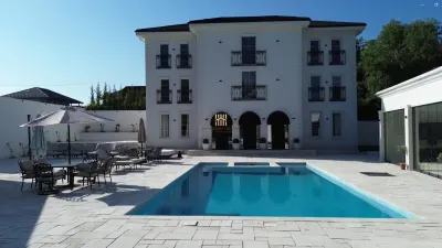 Vilă de Lux cu Piscină în Suceava | Proprietate Exclusivă | Comision 0% pentru Cumpărător - foto 2
