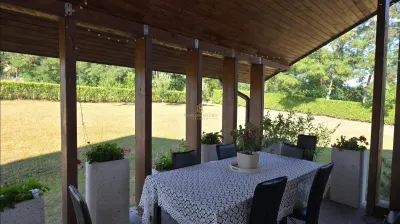 CASĂ DE VACANȚĂ DE VÂNZARE ÎN BUCOVINA | MĂLINI HERLA | 2.000 MP TEREN | 5 DORMITOARE CU BĂI PROPRII | TERASĂ 50 MP - foto 10