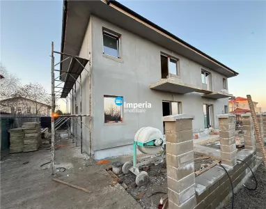 Duplex elegant în Iași, zona Nicolina – 4 camere, 2 băi, curte 230 mp - foto 2