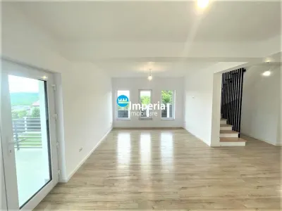 Casa P+E, 4 cam 3 bai, 570 teren, Mega Image, Valea Adanca - foto 3