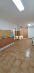 Spatiu birou, decomandat, de inchiriat in zona Tudor Vladimirescu - Primaverii - foto 3